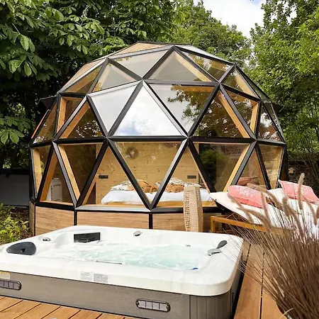 L'echappee Bulle - Dome & Jacuzzi - Centre Chata Bastogne